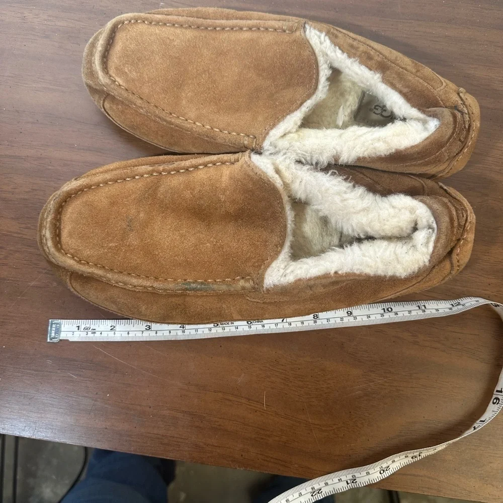 Men's Tan Suede UGG Loafers Slippers. 11.5-12